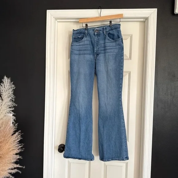Levi's Premium 70'S HIGH RISE FLARE WOMEN'S JEANS size 31 - Picture 4 of 12